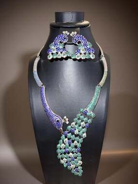 Luxury Cubic Zirconia Peacock Jewelry Set (Necklace & Earrings)